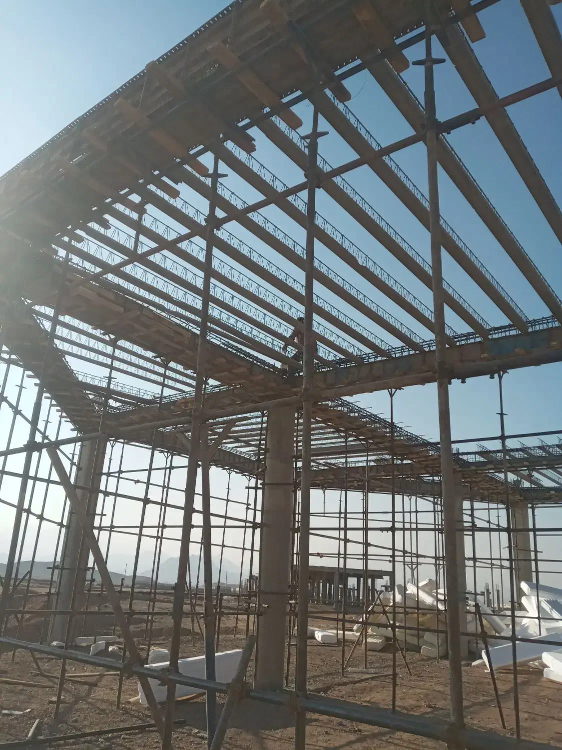 اجرای اسکلت بتنی|خدمات پیشه و مهارت|قم, باغ کرباسی|دیوار