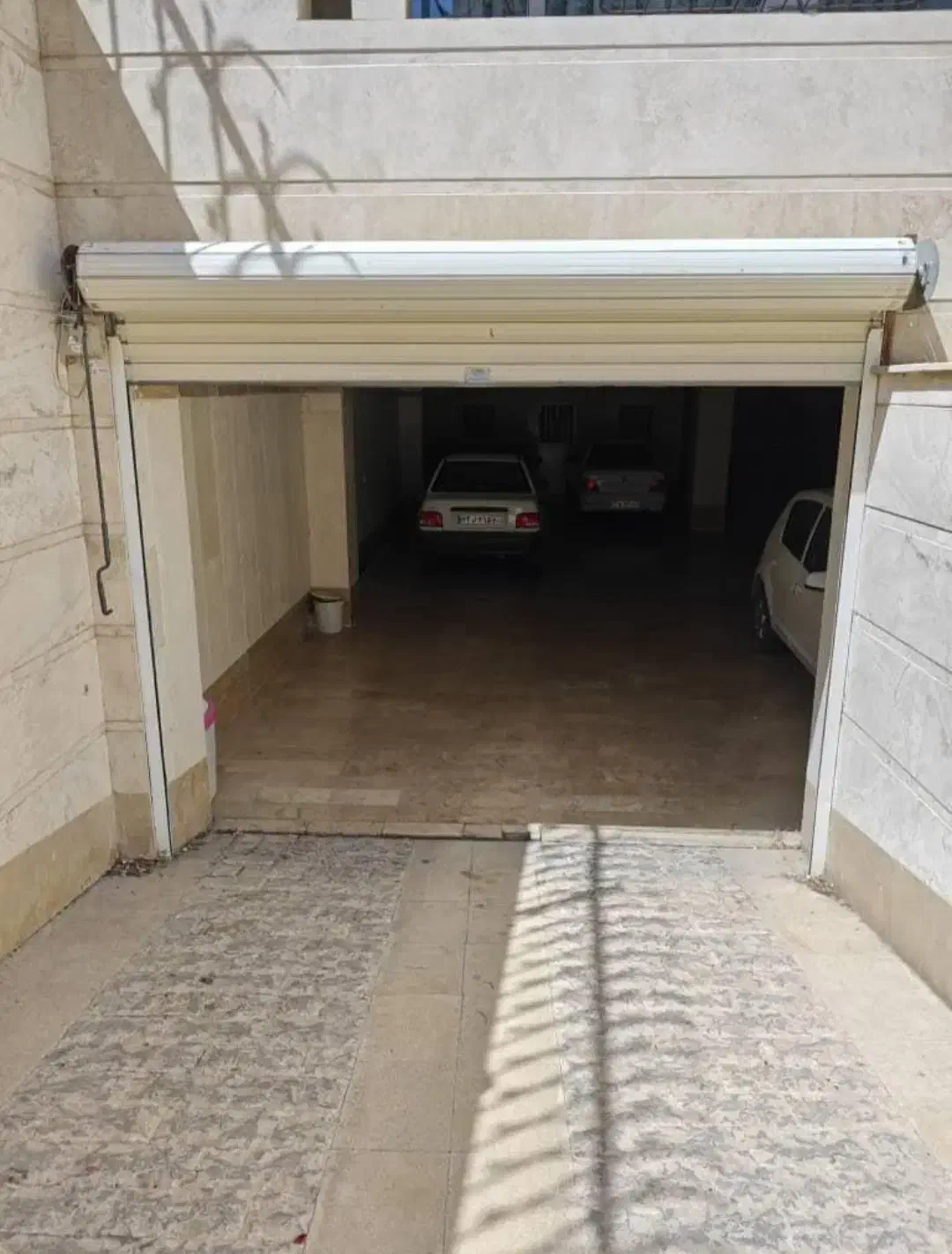 تعمیرات تخصصی کرکره برقی و شیشه سکوریت/منصفانه|خدمات پیشه و مهارت|ارومیه, |دیوار