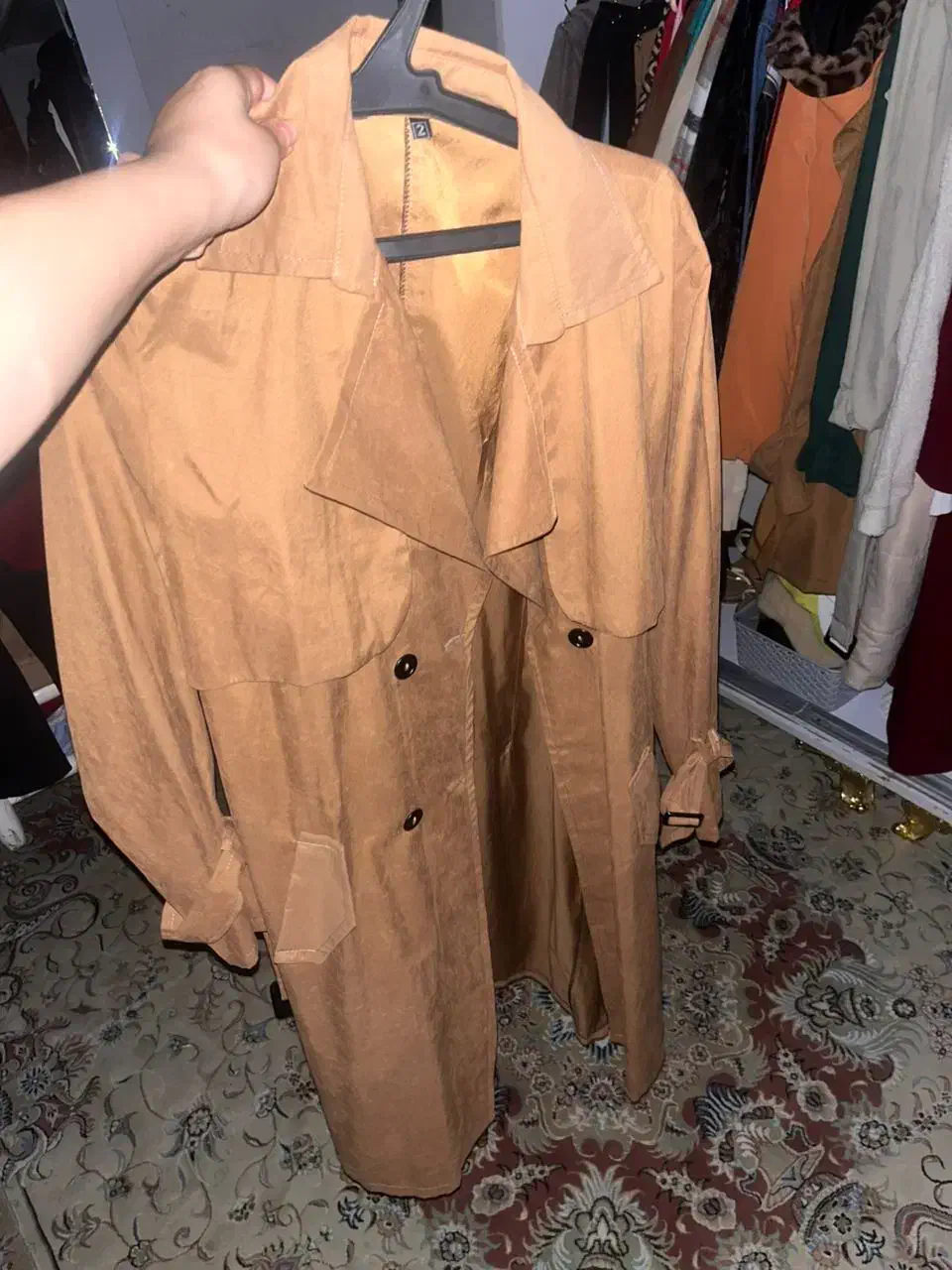 بارانی بلند|لباس|فیرورق, |دیوار