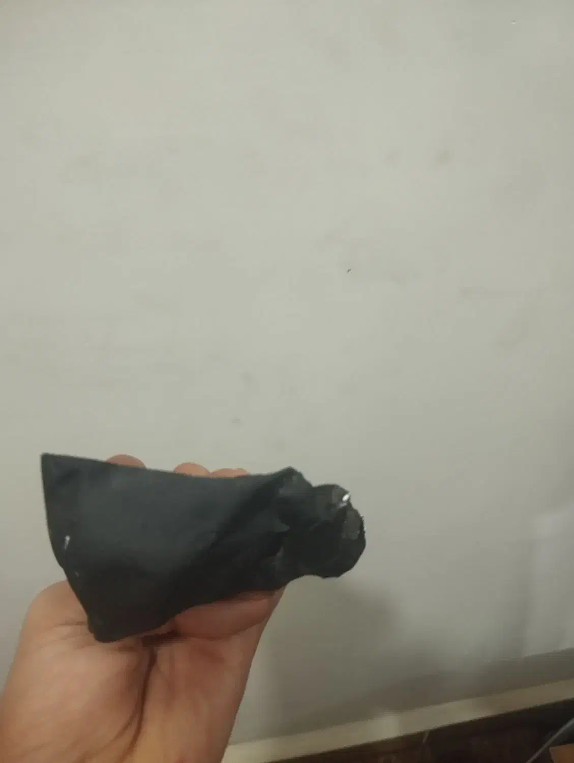 سنگ قیمتی جاسپر مشکی|کلکسیون اشیاء عتیقه|مرند, |دیوار