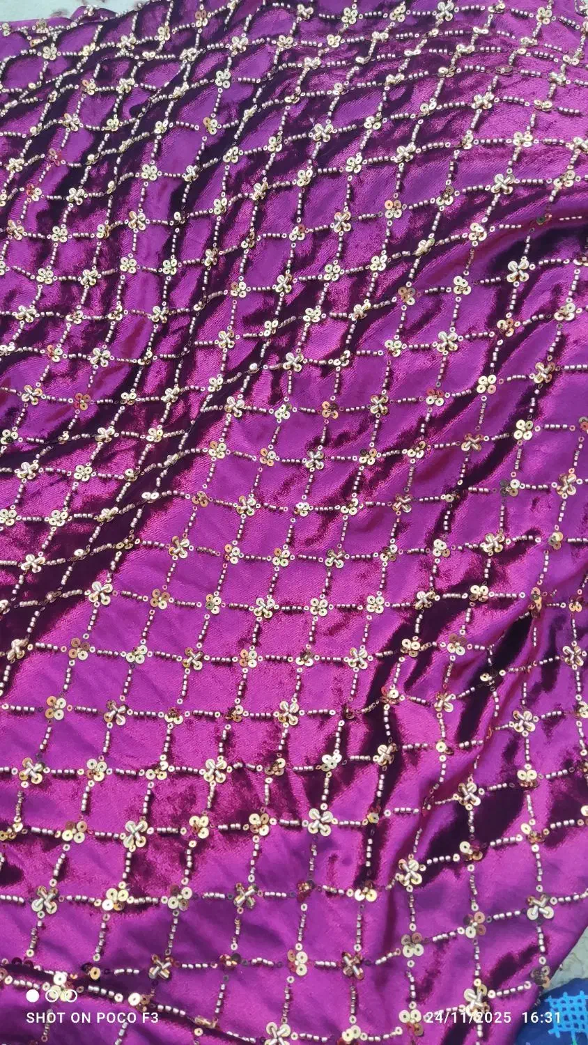 لباس ها نو و تمیز|لباس|دهدشت, |دیوار