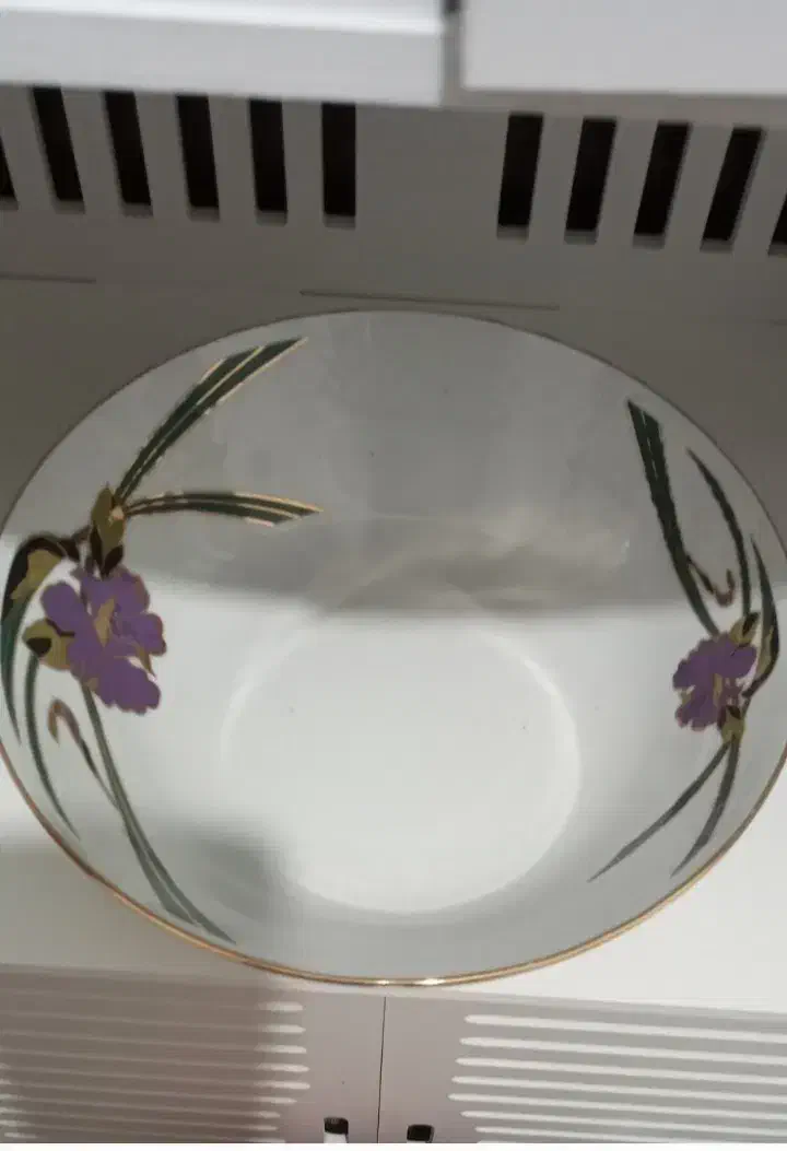 کاسه چینی|ظروف سرو و پذیرایی|اصفهان, خواجو|دیوار