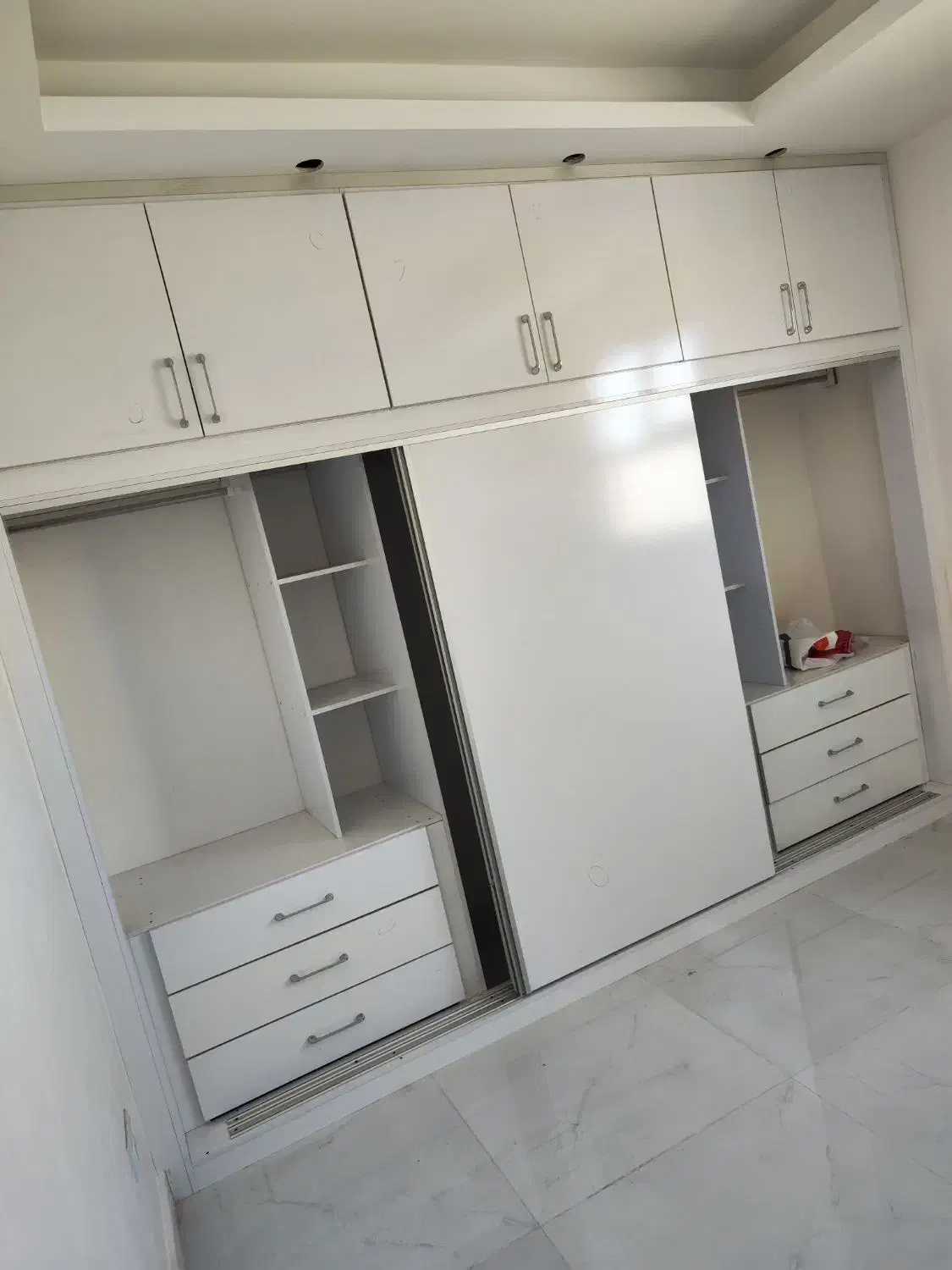 کمددیواری چهارچوب ریلی سفید نسکافه ای|جاکفشی، کمد، دراور|اردبیل, |دیوار