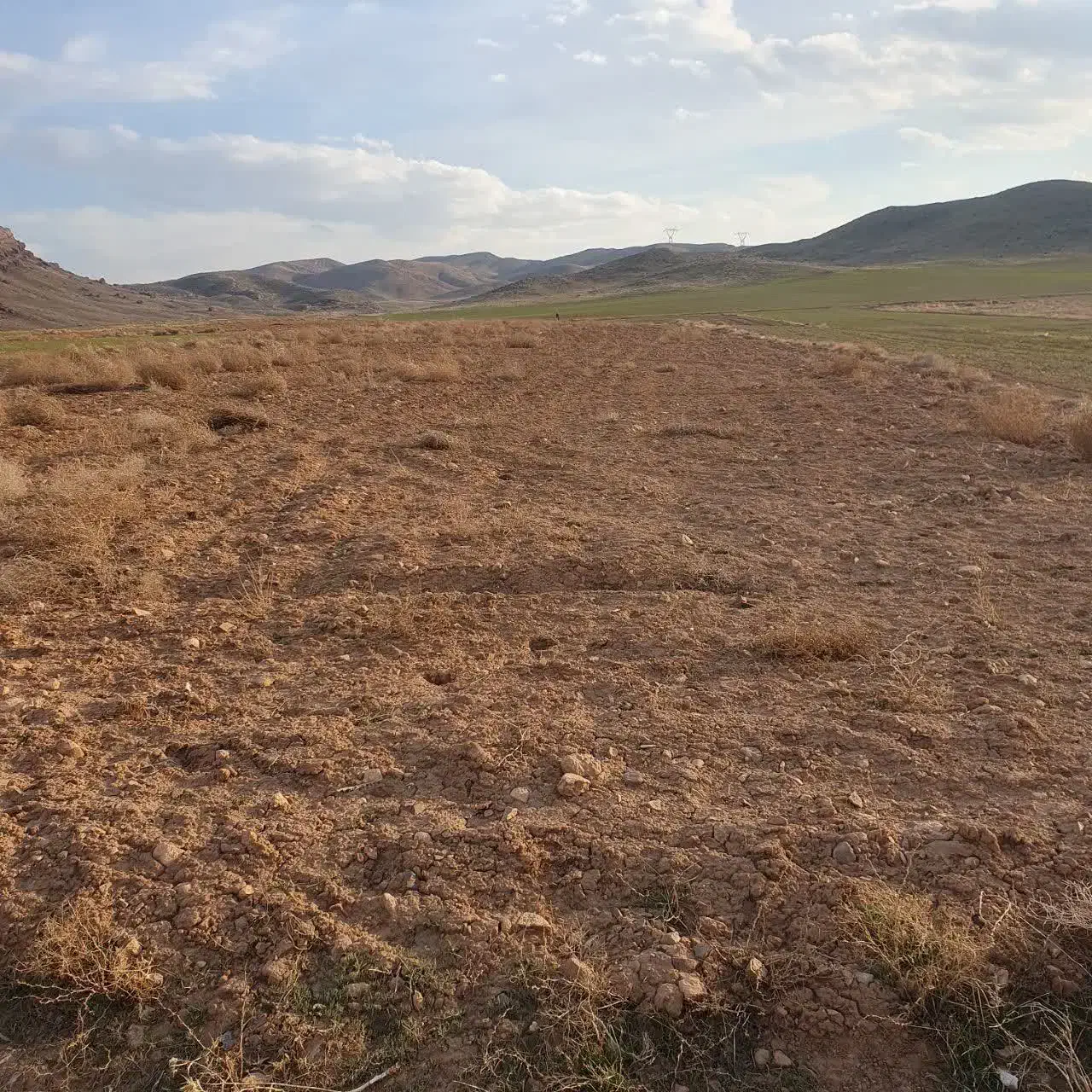 زمین در روستا ، اطراف شهر دستجرد ، ۴۰۰ متر زراعی|فروش زمین و ملک کلنگی|خلجستان, |دیوار