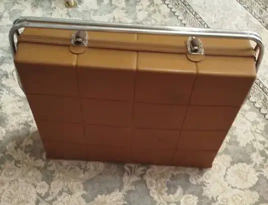 تخت  نوزاد کنار مادر- تاشو و قابل حمل بصورت چمدان|تخت و سرویس خواب|شیراز, رحمت‌آباد|دیوار