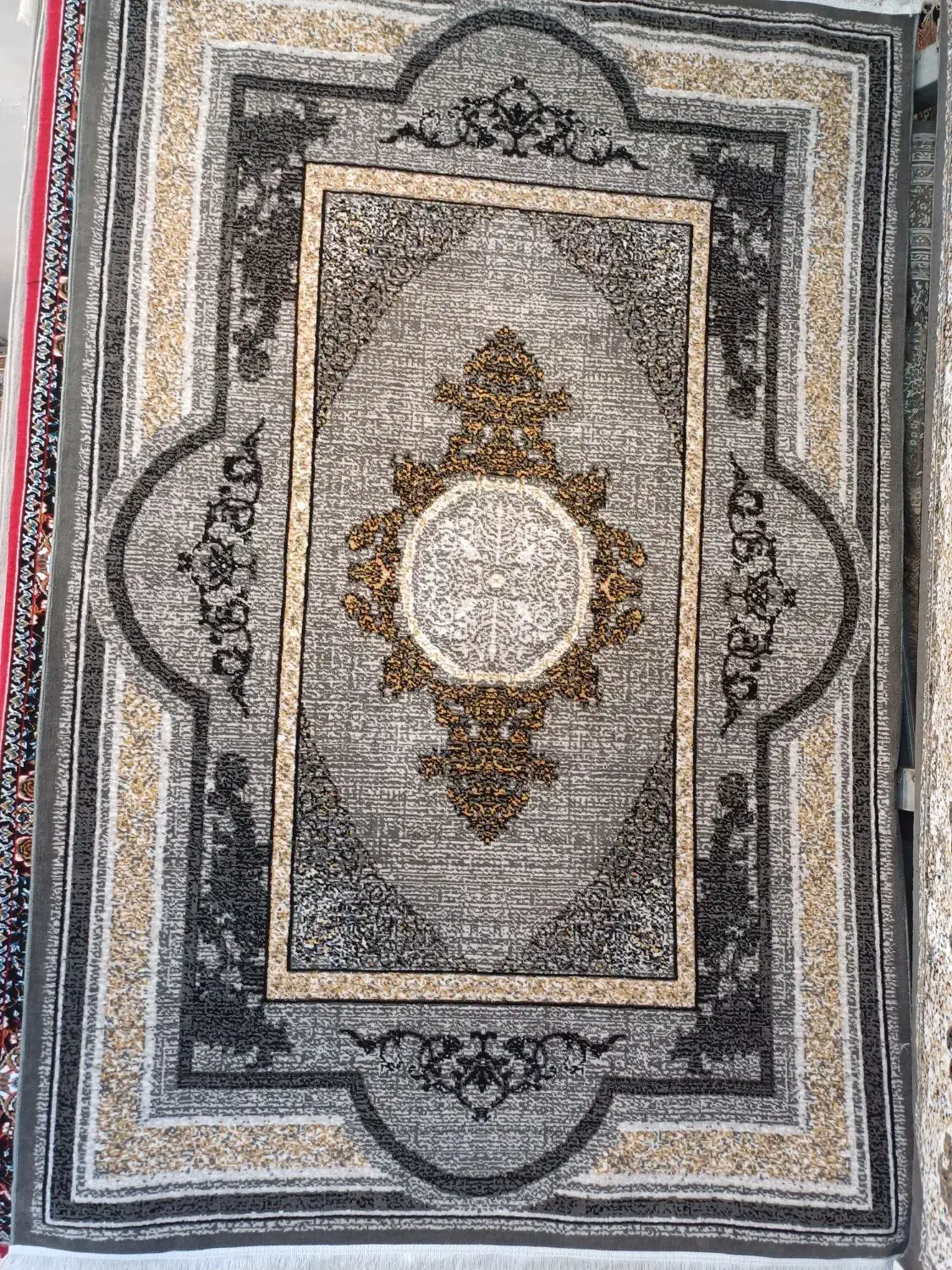 یک جفت فرش ۱۲متری نو قیمت جفت ۱۰ تومن|فرش|مشهد, سیلو|دیوار