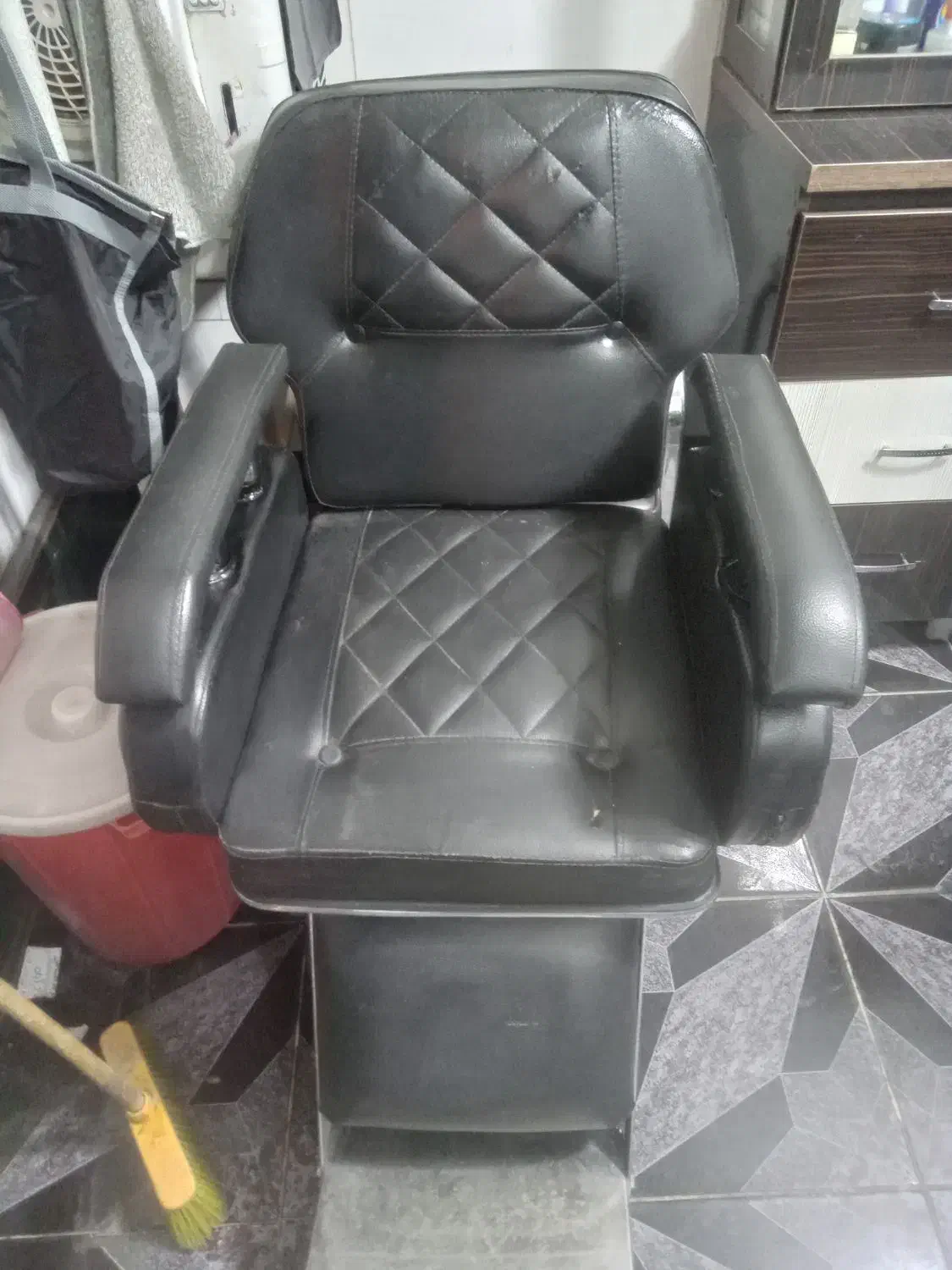 صندلی ارایشگاه مردانه|آرایشگاه و سالنهای زیبایی|رباطکریم, الارد|دیوار