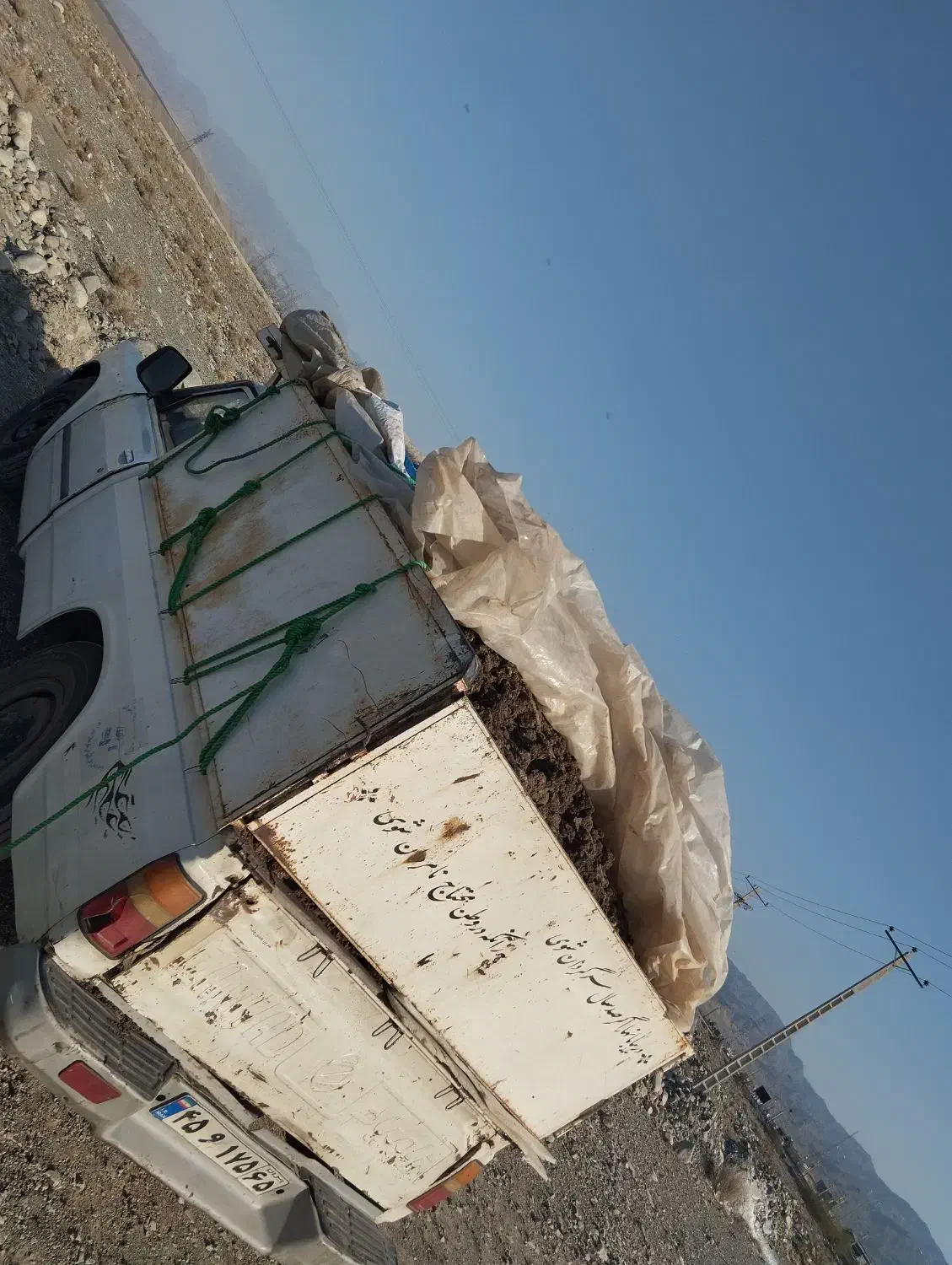 کود  مرغ موجود است|گل و گیاه طبیعی|جیرفت, |دیوار