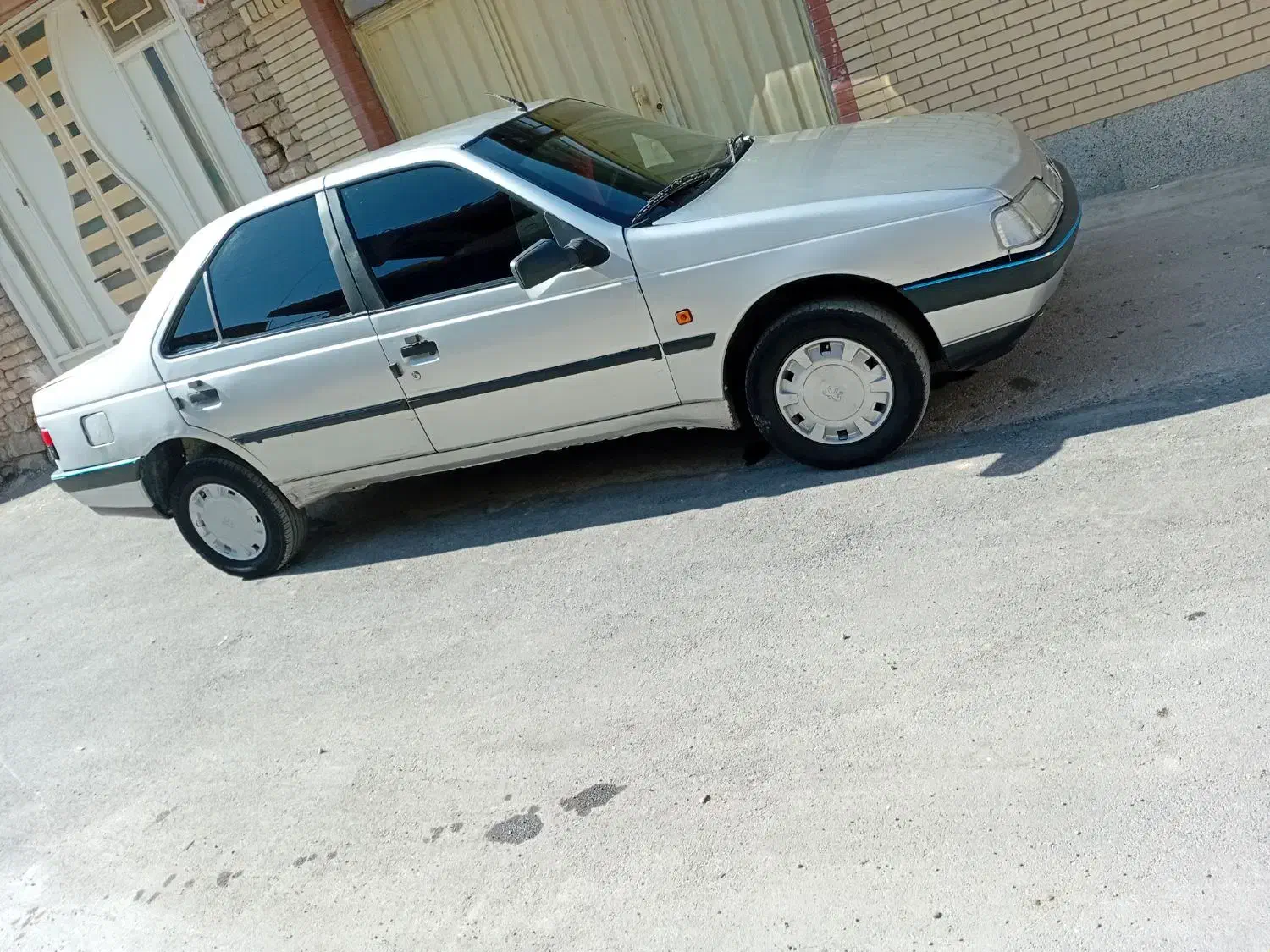 پژو۴۰۵مدل۸۵|خودرو سواری و وانت|سمیرم, |دیوار