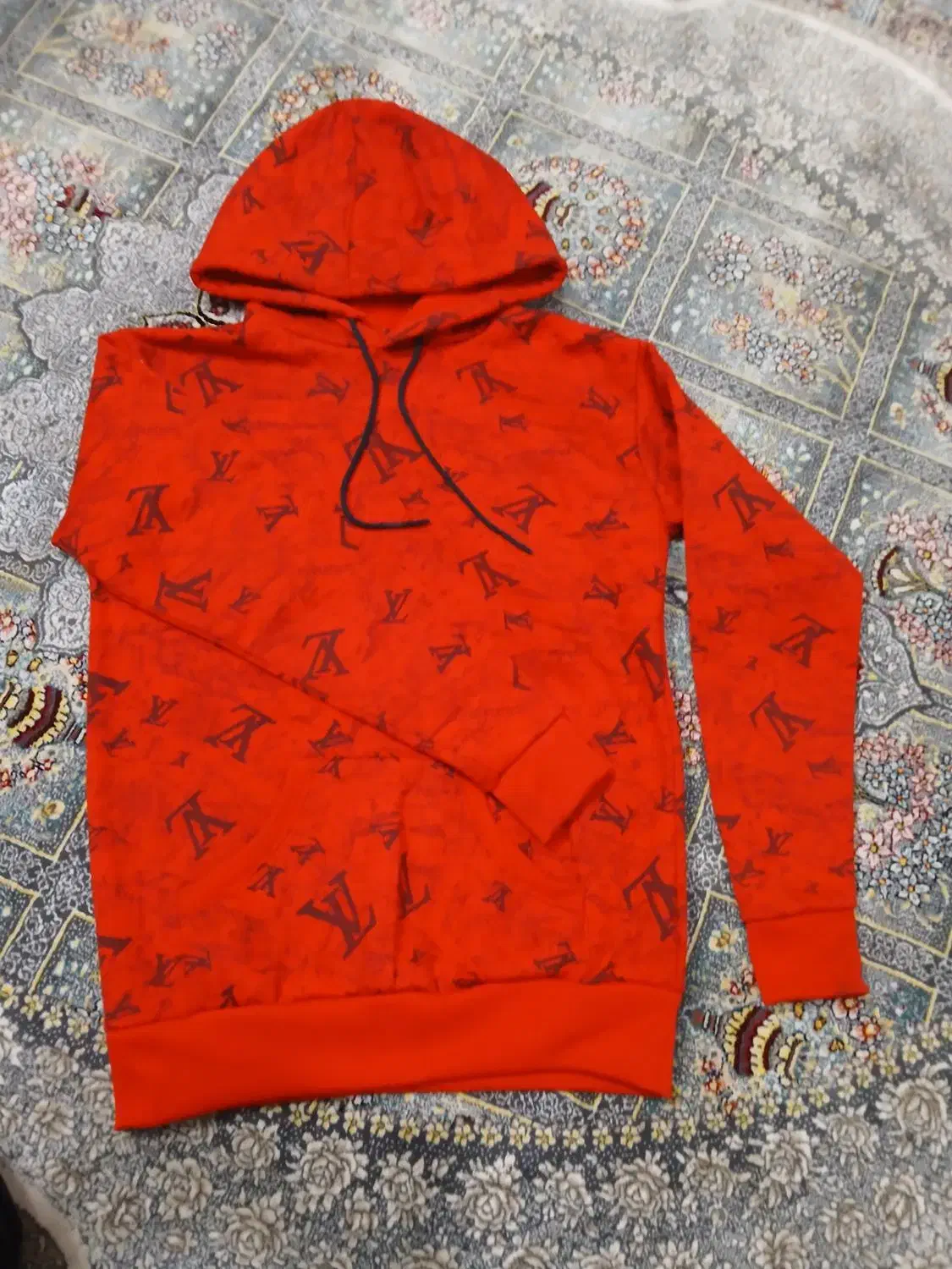 مانتو،هودی،شومیز،بامبر،لباس مجلسی|لباس|قم, حکمت شمالی|دیوار