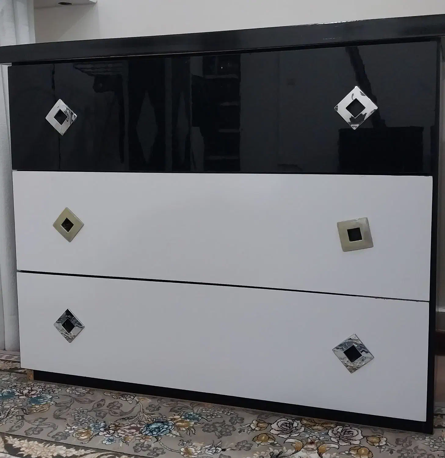 کمد (دراور )|جاکفشی، کمد، دراور|کرمانشاه, |دیوار