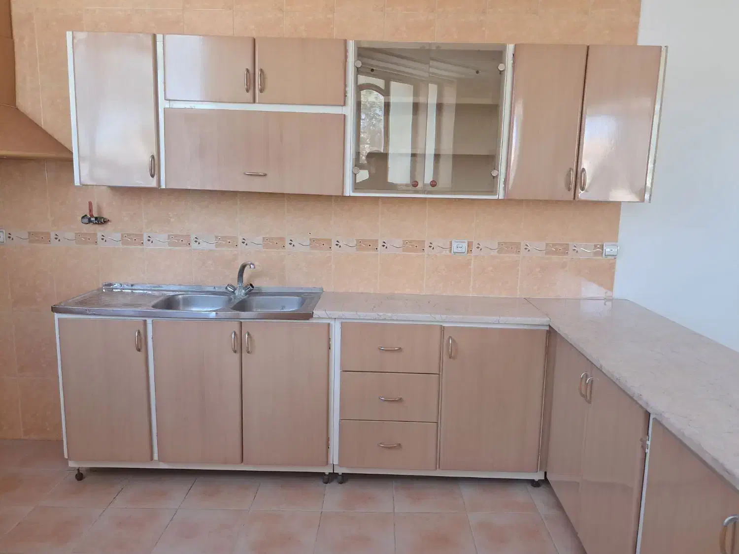 اجاره آپارتمان خیابان شمس|اجارهٔ آپارتمان|آباده, |دیوار