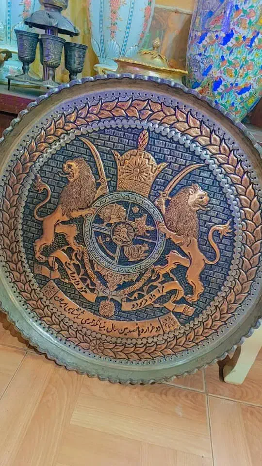 سینی ۶۰/۶۰|کلکسیون اشیاء عتیقه|رشت, پیرسرا|دیوار