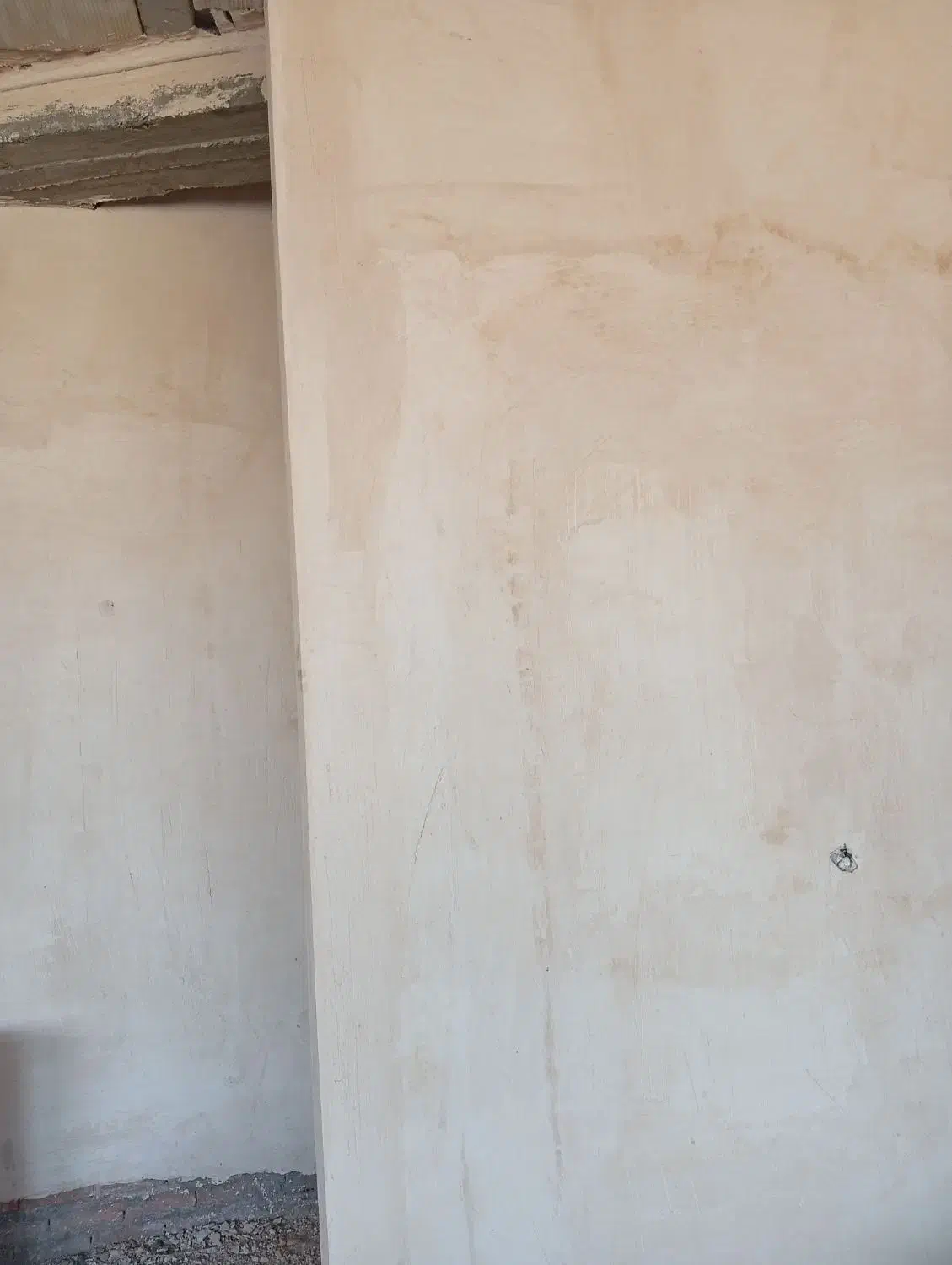 نیازمند شاگرد ماهر برا گچ کاری|استخدام معماری، عمران و ساختمانی|میاندوآب, |دیوار