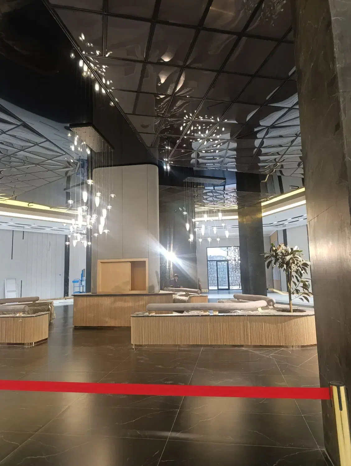 آپارتمان ۲۷۰ متر. نیاوران  270 متر  ۴ خواب عا.لی