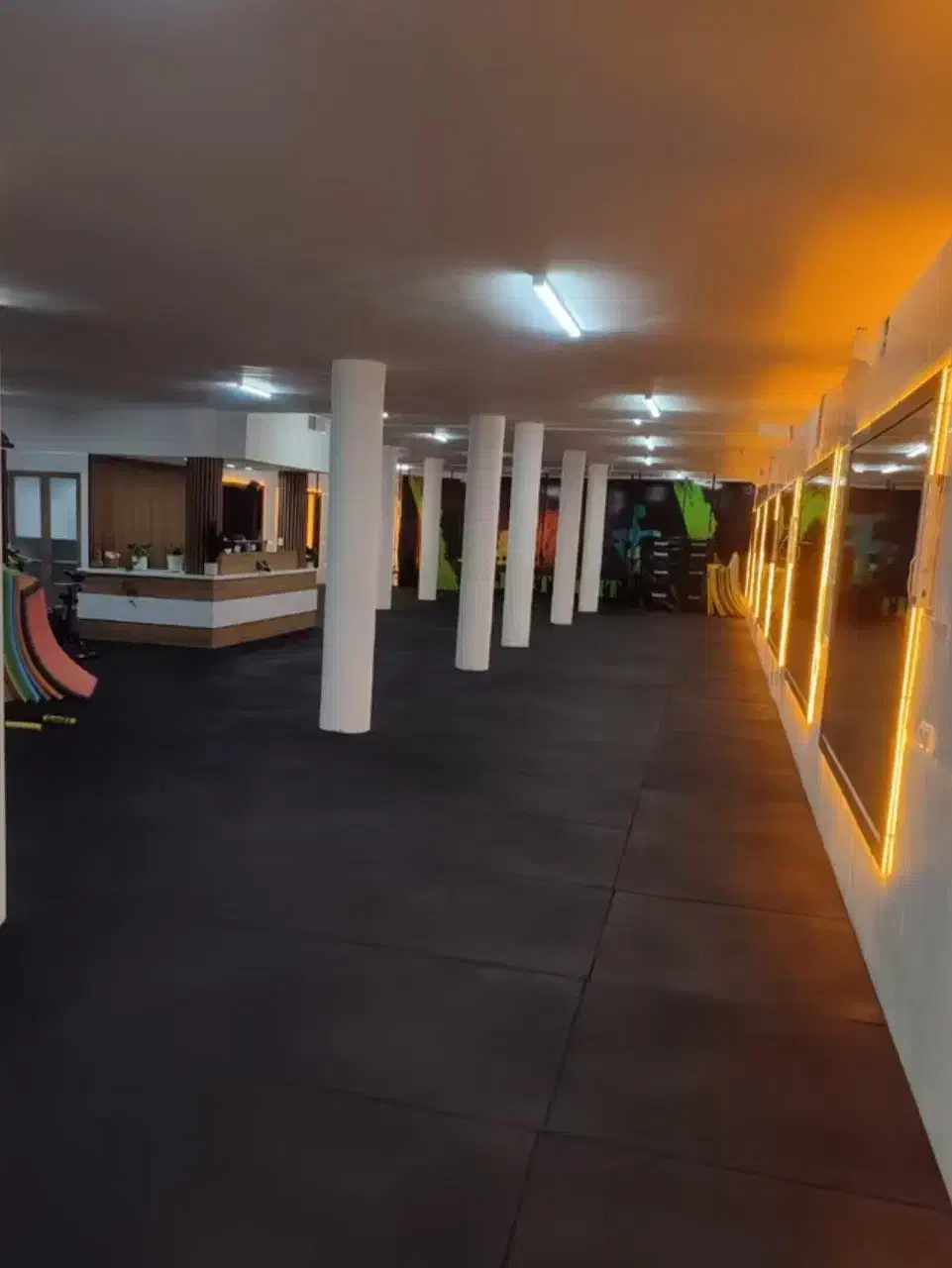 آموزش یوگا ویژه بانوان در باشگاه هرمس|خدمات آموزشی|سمنان, |دیوار