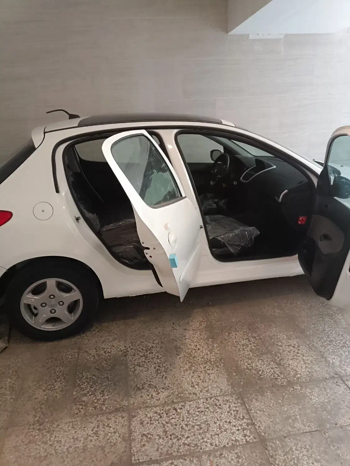 ماشین ۲۰۷ نو|خودرو سواری و وانت|مشهد, شهرک لشکر (شهرک غرب)|دیوار