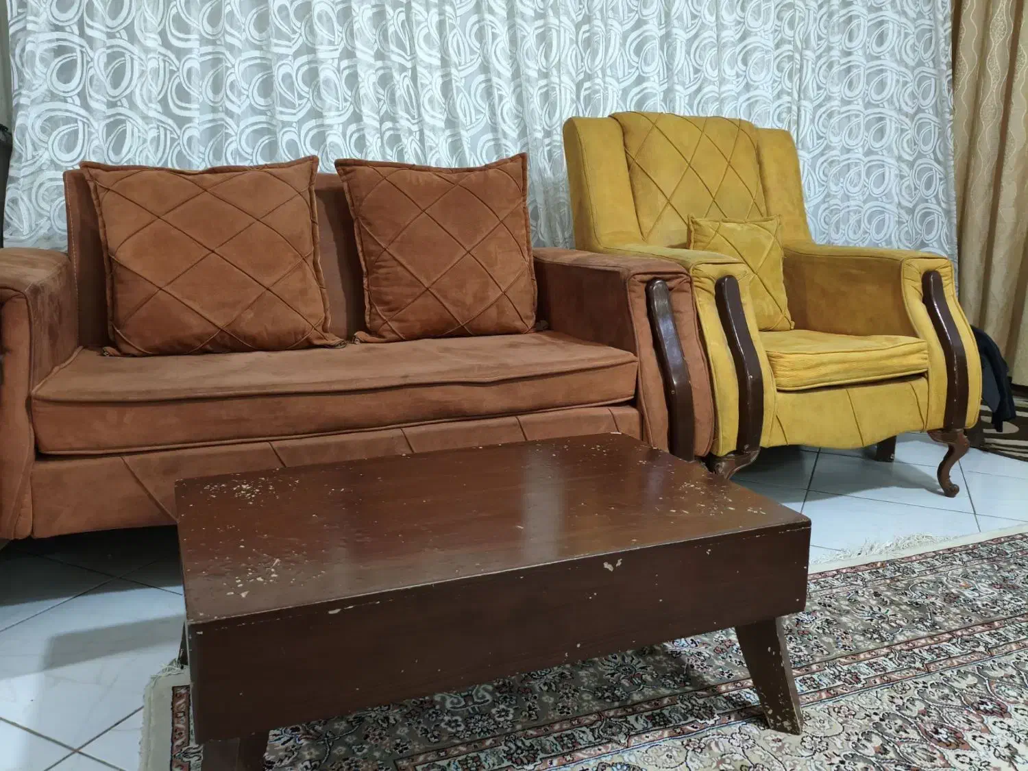 مبل|مبلمان خانگی و میز عسلی|نیشابور, دارایی|دیوار