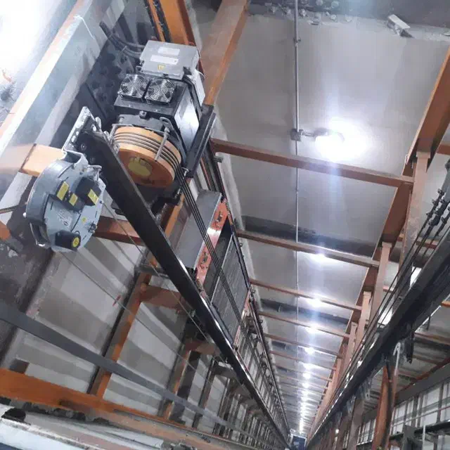 تعمیرات و سرویس و نگهداری انواع آسانسور|خدمات پیشه و مهارت|خرمآباد, |دیوار