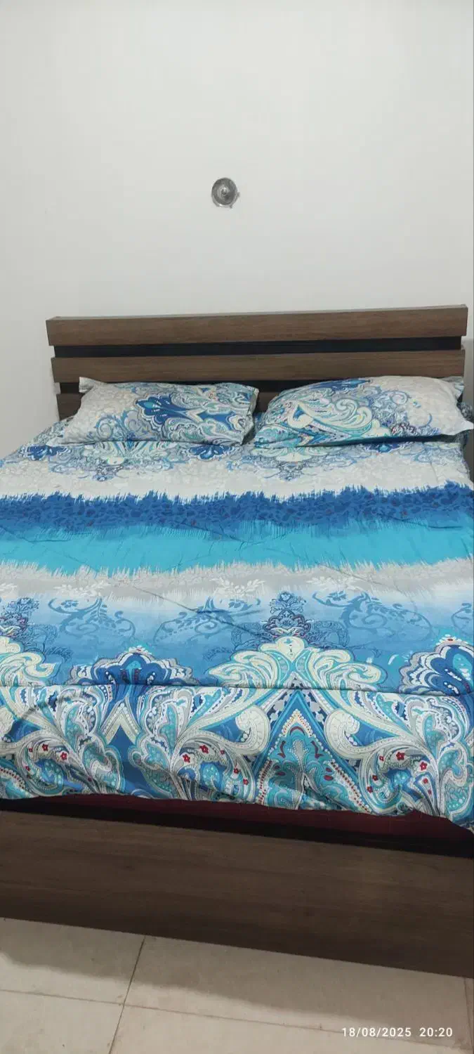 سرویس خواب|تخت و سرویس خواب|سیرجان, |دیوار