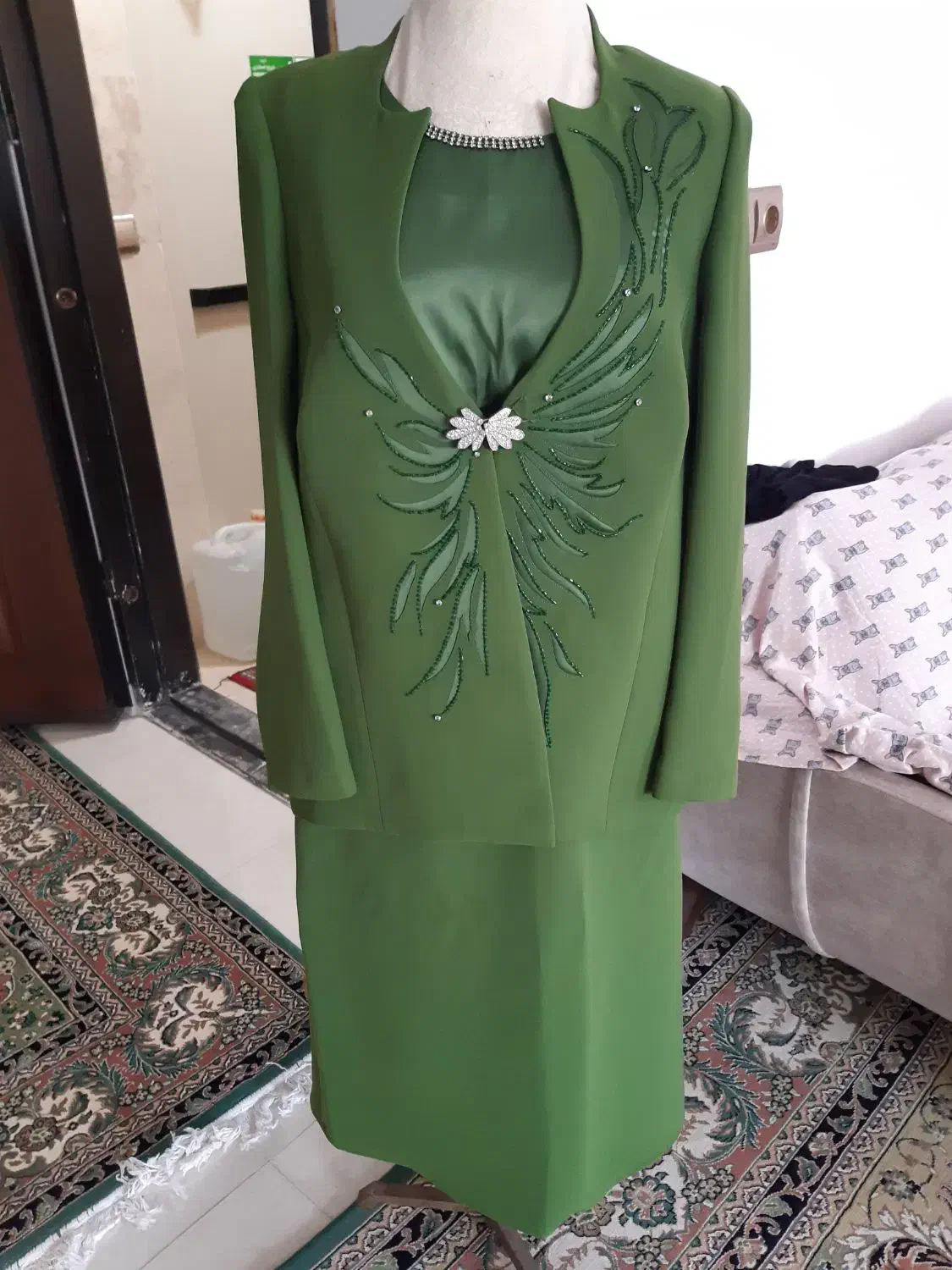 کت دامن مجلسی|لباس|قم, هنرستان|دیوار