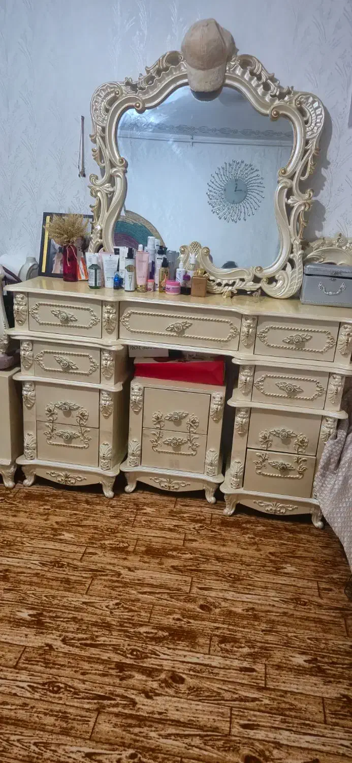 تخت خواب نئوکلاسیکِ زیبا|تشک تختخواب|بندر ماهشهر, |دیوار