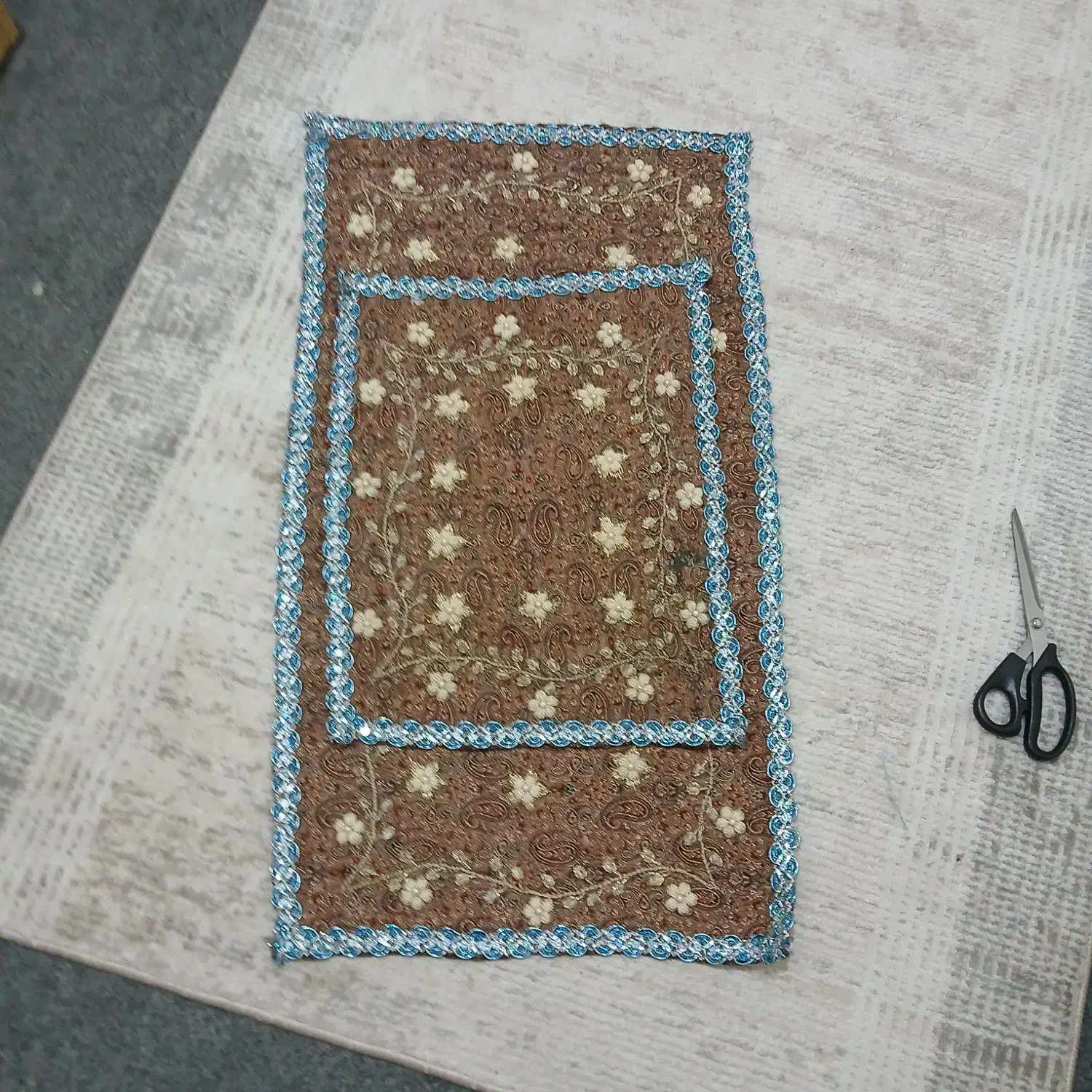 3تیکه منجوق دوزی قابل استفاده جانماز و رومیزی و..|صنایع دستی و سایر لوازم تزئینی|تهران, آبشار تهران (دریاچه)|دیوار