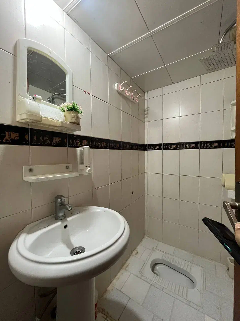 اجاره کارگر ۱۵|اجارهٔ آپارتمان|لاهیجان, رجایی|دیوار