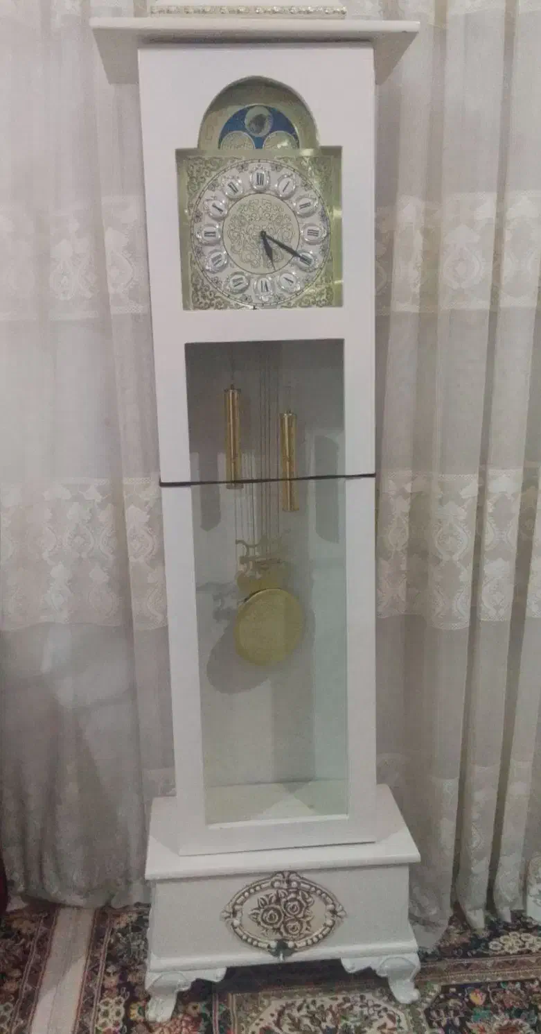 ساعت ایستاده سفید|ساعت دیواری و تزئینی|تربت‌حیدریه, آغوی|دیوار