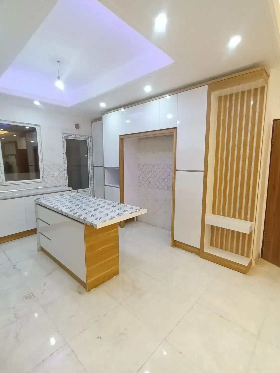 شاگرد وردست نصاب کابینت وکمد دیواری|استخدام معماری، عمران و ساختمانی|پاکدشت, پاکدشت (مامازند)|دیوار