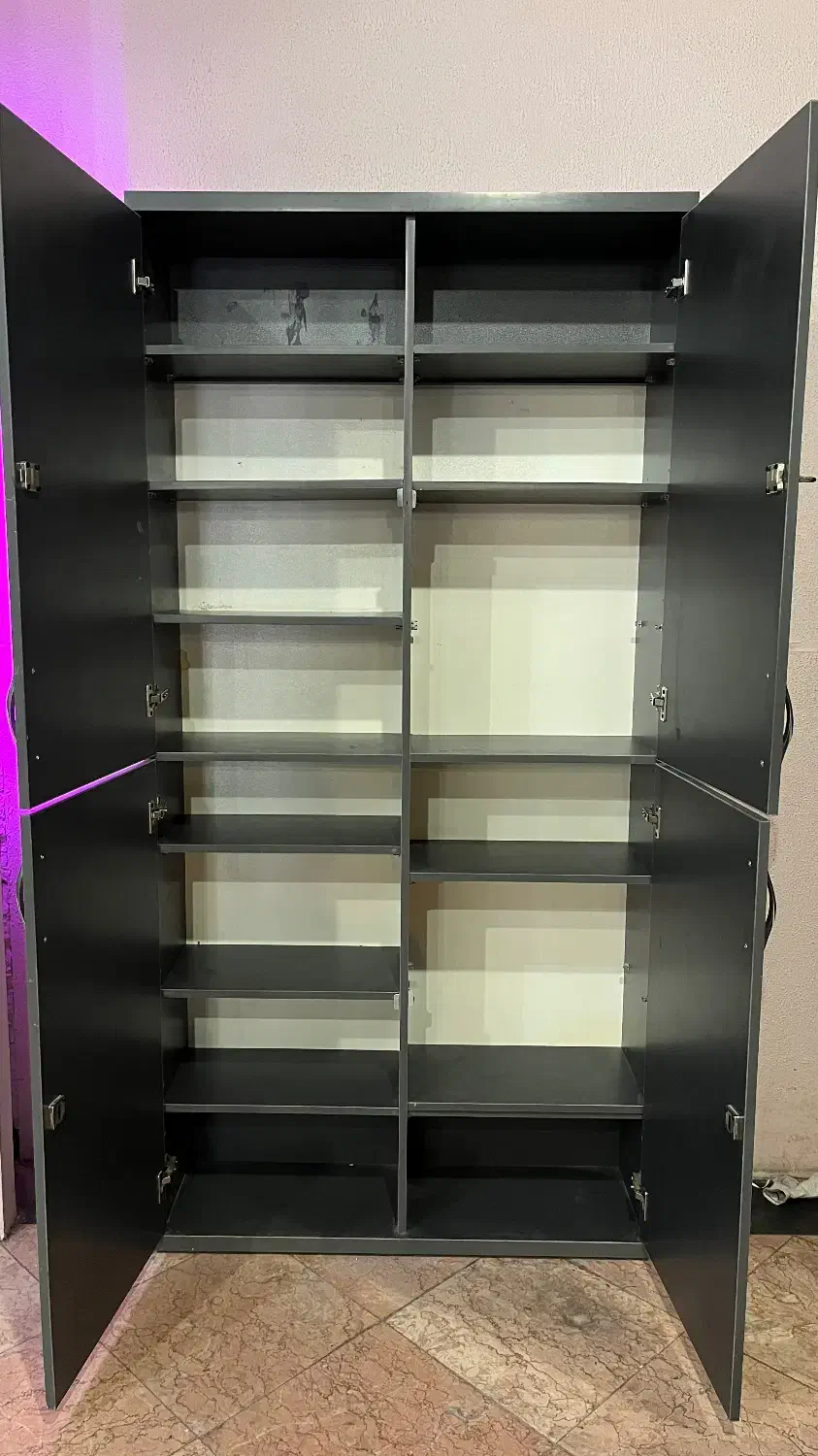 شلف و کمد|دفتر کار|هشتگرد, هشتگرد قدیم|دیوار