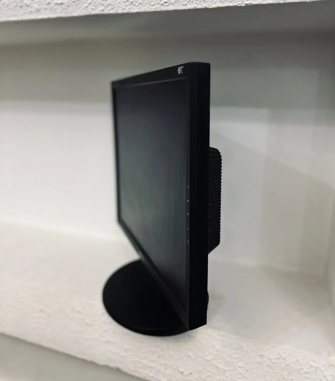 مانیتور 17 اینچ ال جی LG مدل L1752S|قطعات و لوازم جانبی رایانه|شیراز, قدوسی شرقی|دیوار