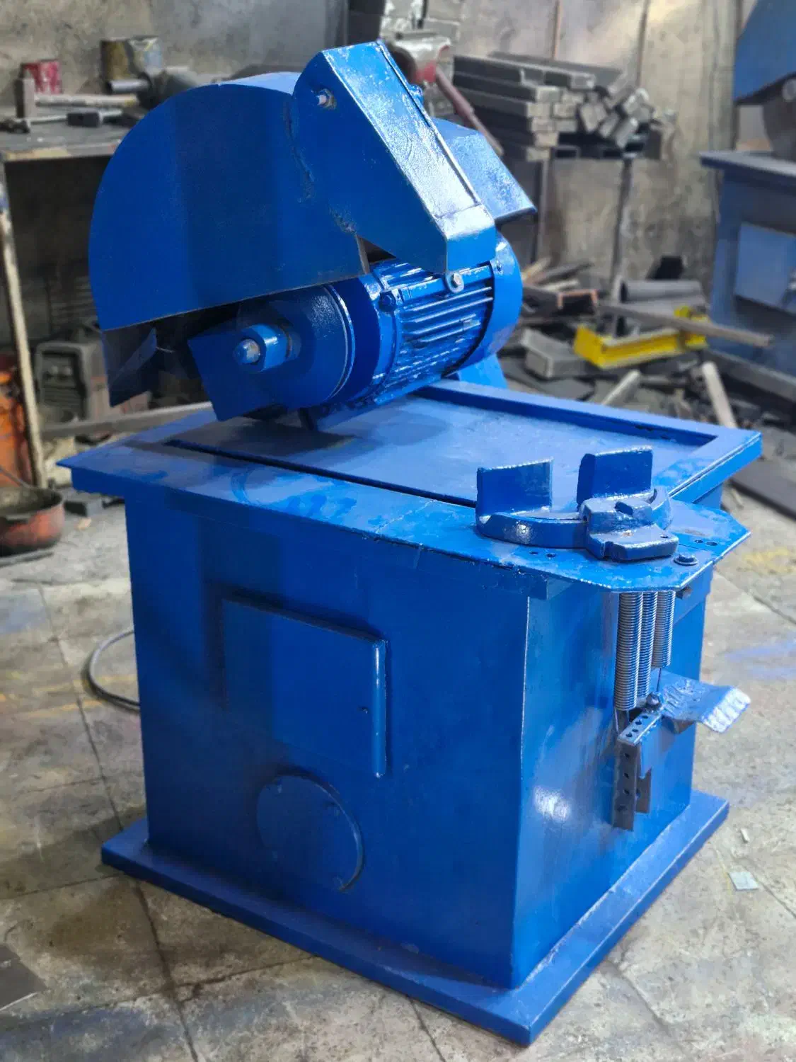 اره آتشی|ابزارآلات|سبزوار, هفت تیر|دیوار