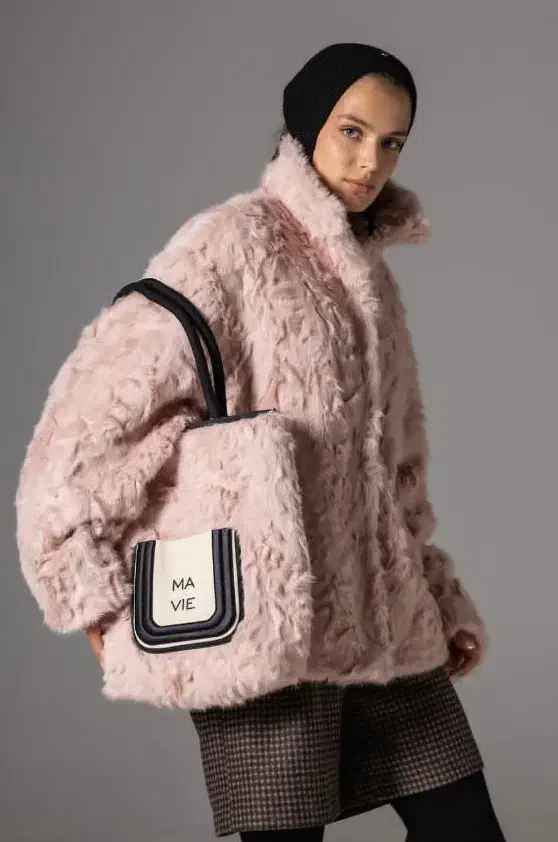 نیازمند عکاس حرفه ای|استخدام هنری و رسانه|اصفهان, فرودگاه|دیوار