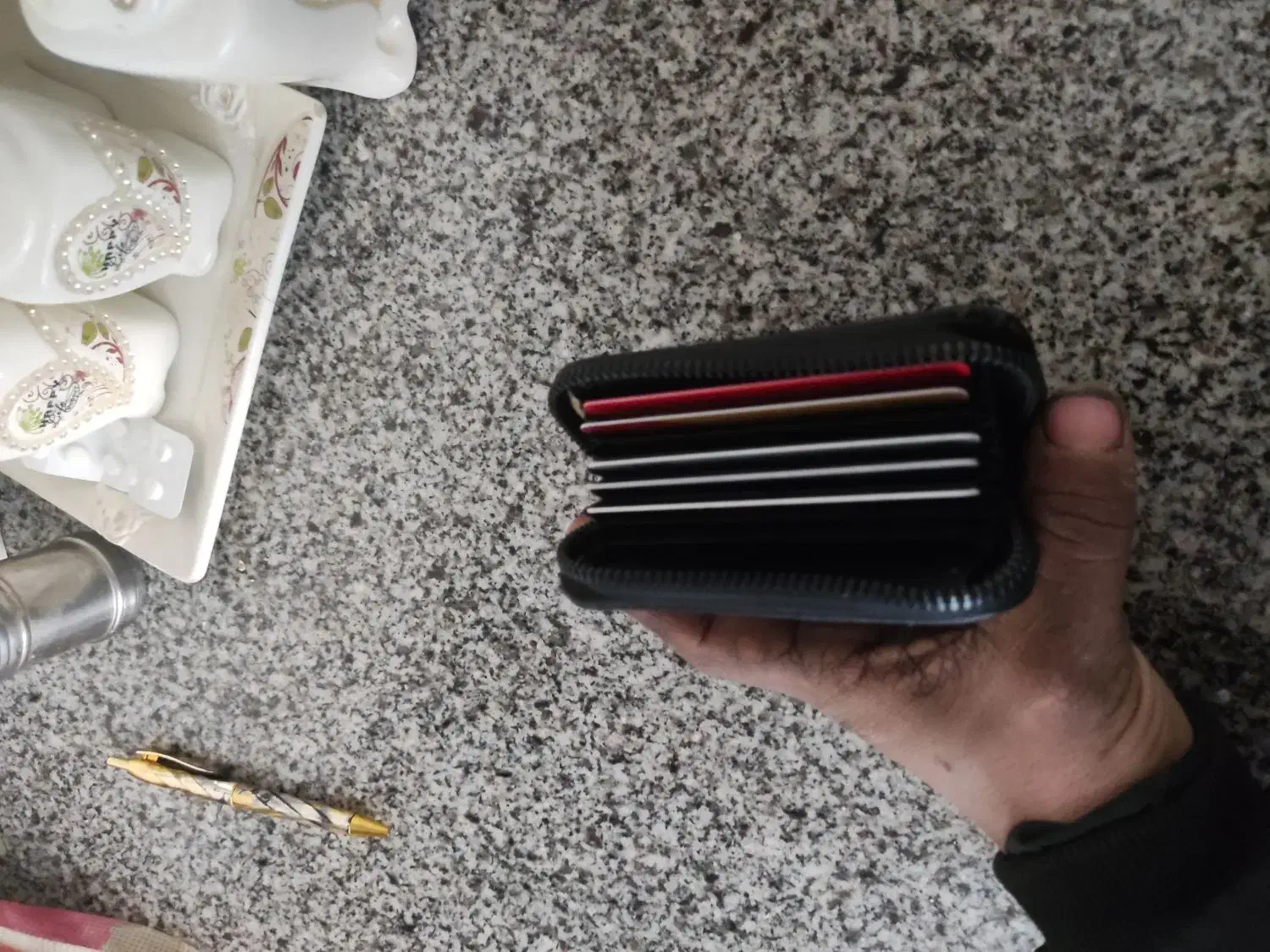 مدارک|اشیا|نیشابور, فیض آباد|دیوار