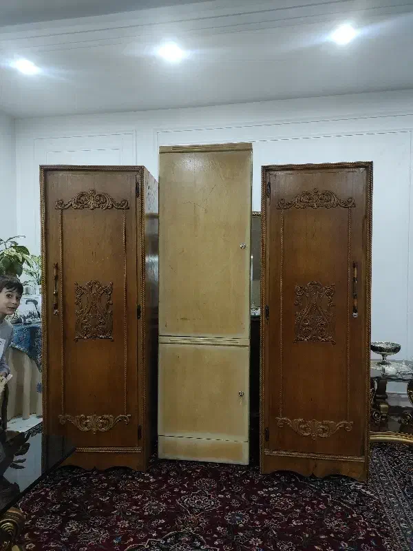 کمد دیواری بسیار مرتب و تمیز|جاکفشی، کمد، دراور|تهران, امام زاده عبدالله|دیوار