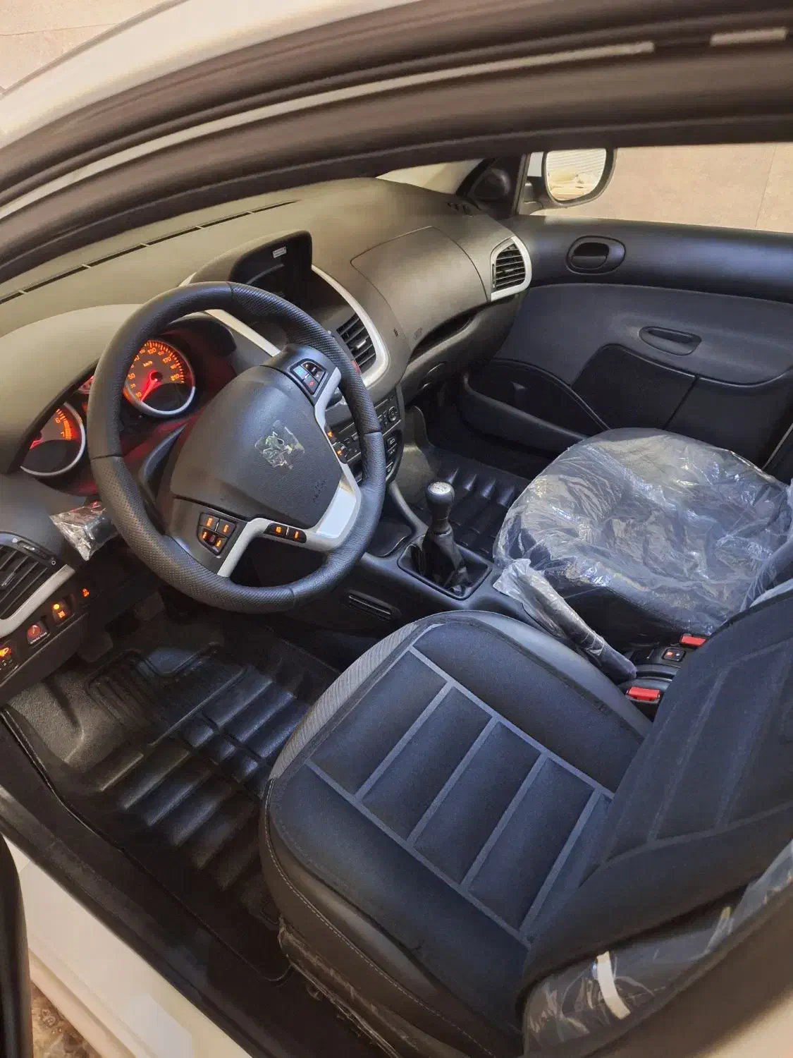 ۲۰۷ پاناروما ۸۵گانه ارتقا یافته مدل ۱۴۰۳|خودرو سواری و وانت|اراک, |دیوار