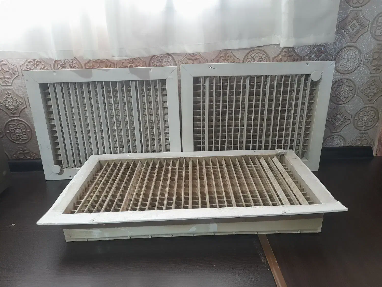 دریچه کولر|کولر آبی|برخوار, |دیوار