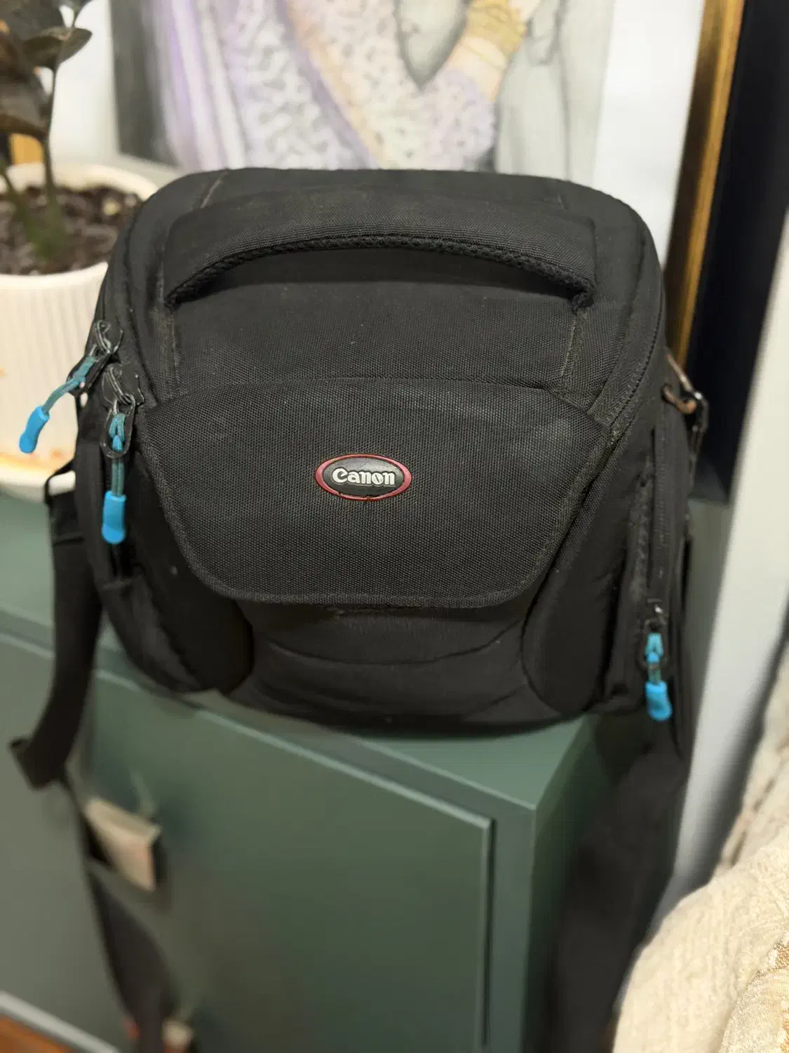 دوربین کنونd2000|دوربین عکاسی و فیلم‌برداری|بندرعباس, |دیوار