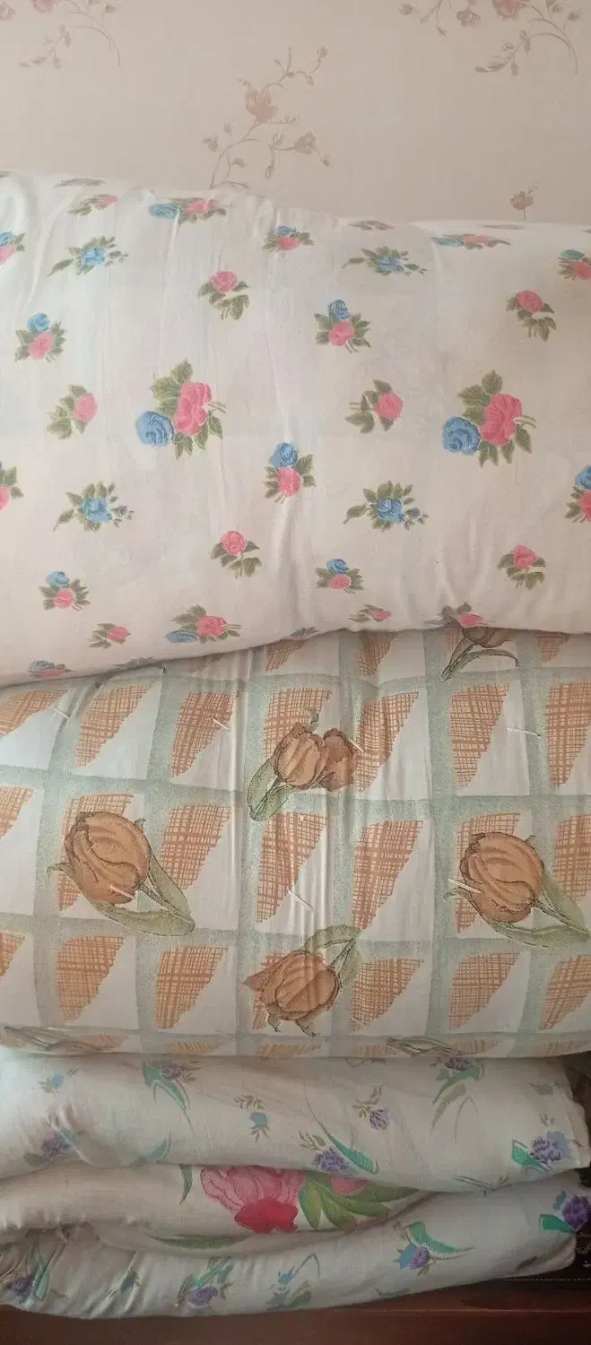 تشک نو|تشک تختخواب|نجفآباد, گلبهار|دیوار