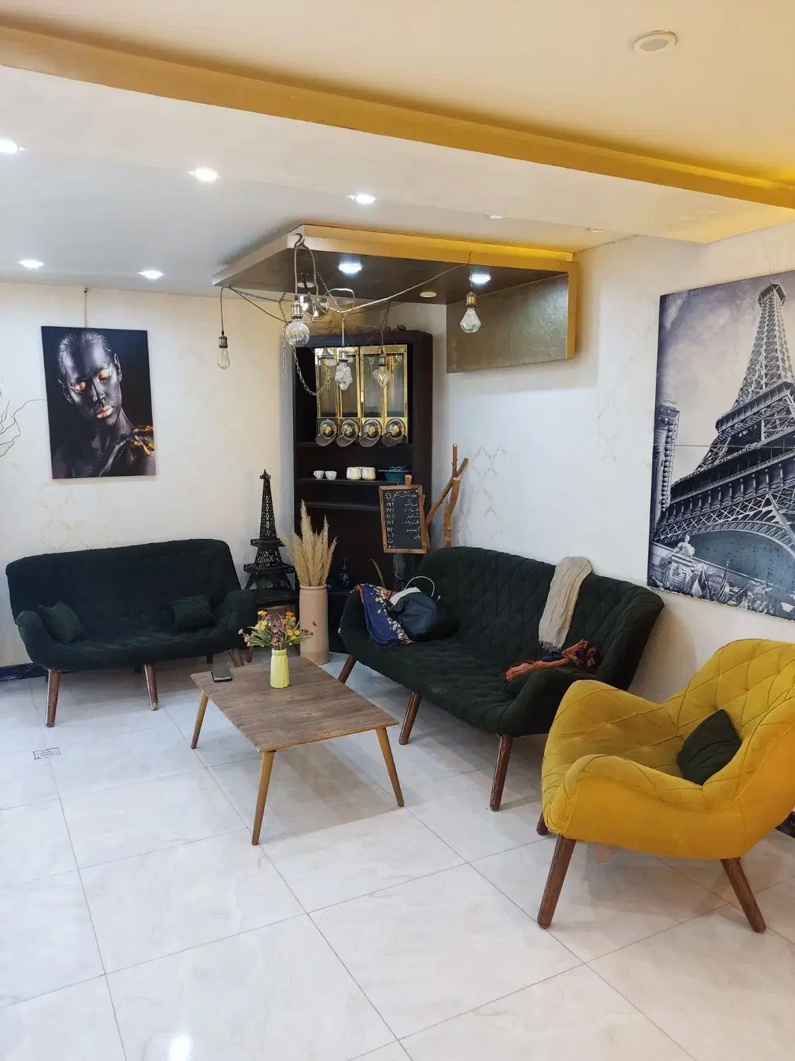 اجاره لاین سالن زیبایی۶۰۰نیازمند مژه کار با سابقه|خدمات آرایشگری و زیبایی|اصفهان, شهرک کوثر|دیوار