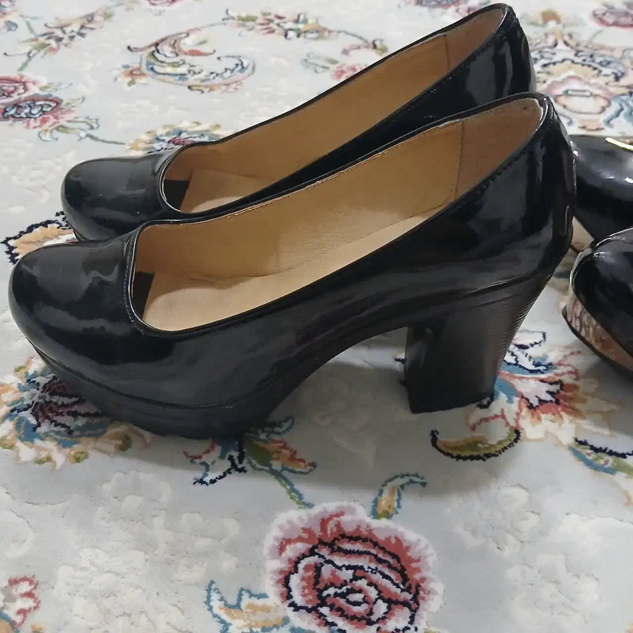 کفش ورنی|کیف، کفش، کمربند|قم, پردیسان|دیوار