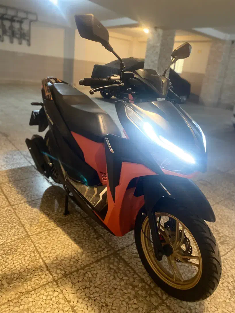 طرح کلیک ۱۵۰ مشکی طلایی مدل ۱۴۰۰|موتورسیکلت|تهران, تهرانپارس غربی|دیوار