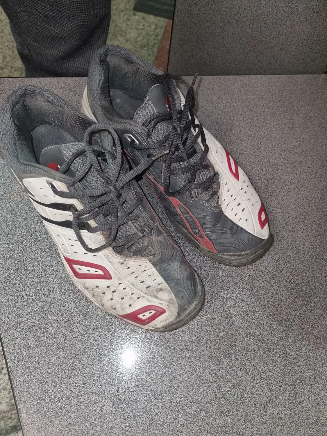 کفش ورزشی تنیس بابولات|کیف، کفش، کمربند|تهران, محمودیه|دیوار