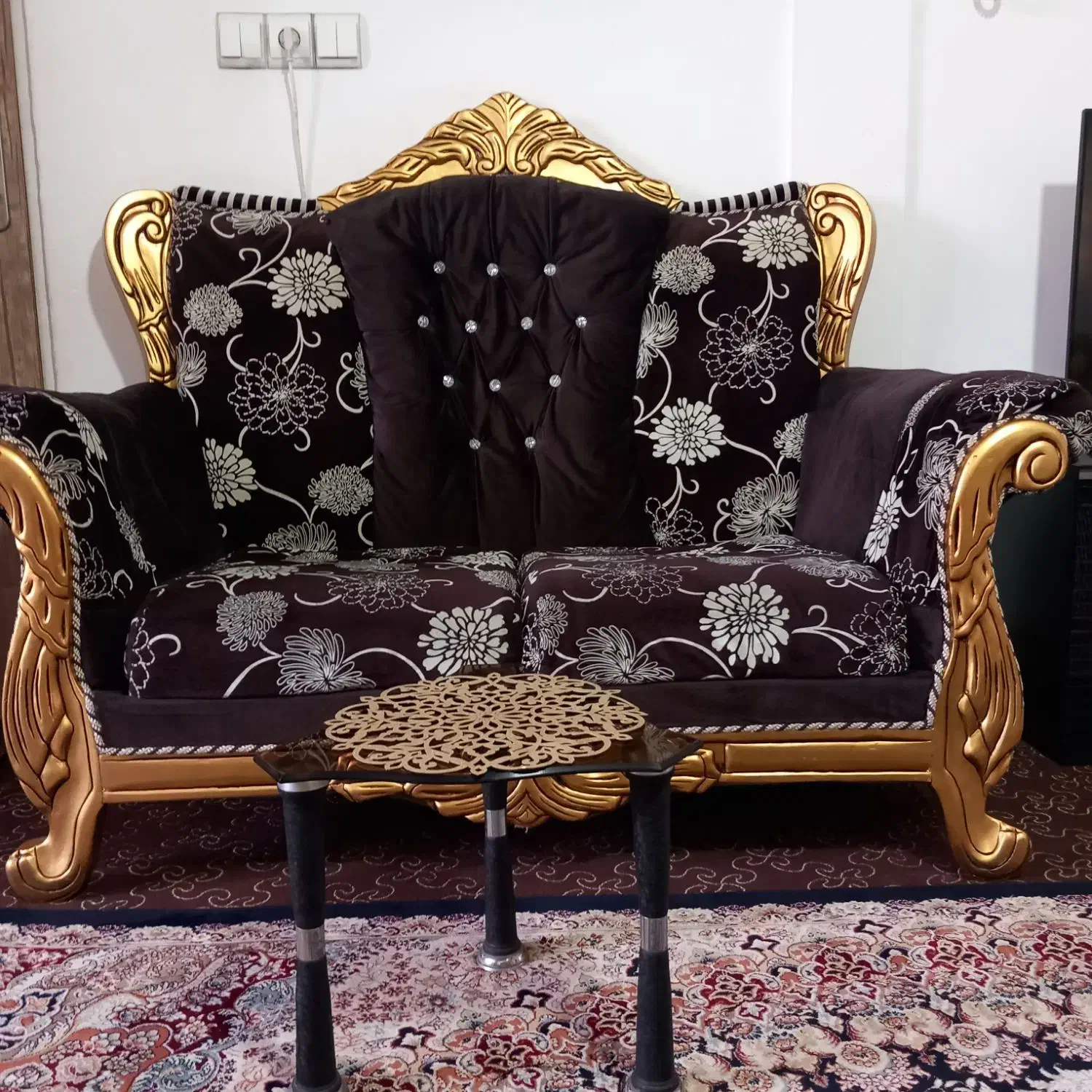 مبل سلطنتی|مبلمان خانگی و میز عسلی|قم, یزدان‌شهر|دیوار