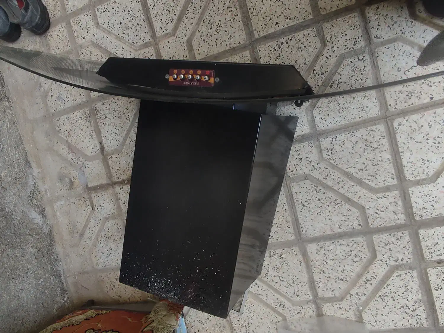 هود|هود|مشهد, کوی ولیعصر|دیوار