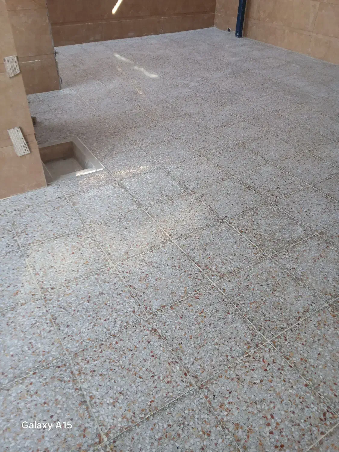 اوستا بنا کاشی سرامیک چسبی سیمان و موزاییک|خدمات پیشه و مهارت|کرمان, |دیوار