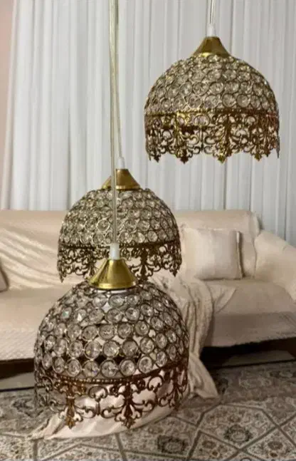 دورودی لوستر آویز طلایی نگین دار|لوستر و چراغ آویز|قم, پردیسان|دیوار