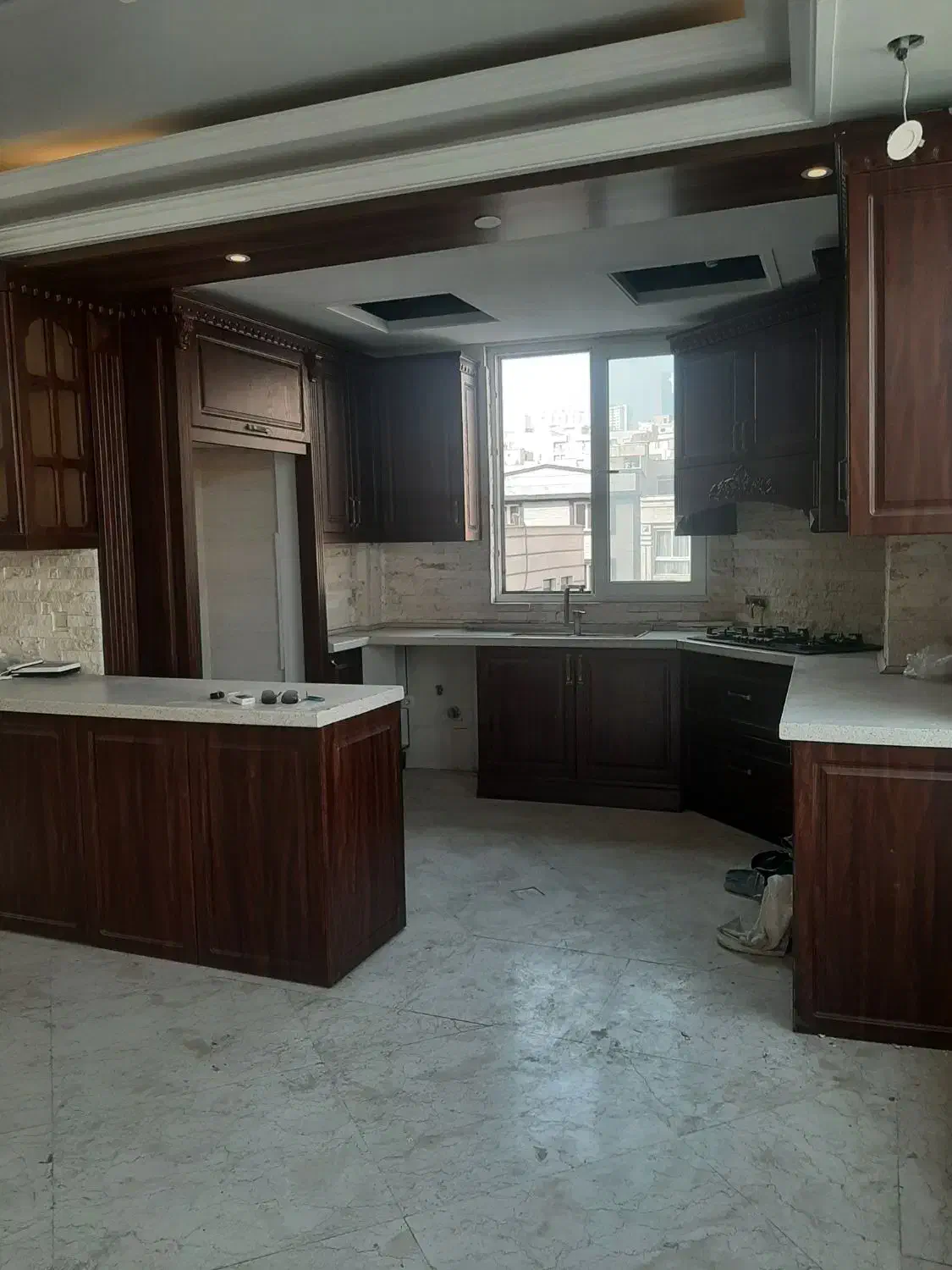 ظفر آپارتمان ۱۵۰ متری ۳ خواب  بدون مشرف