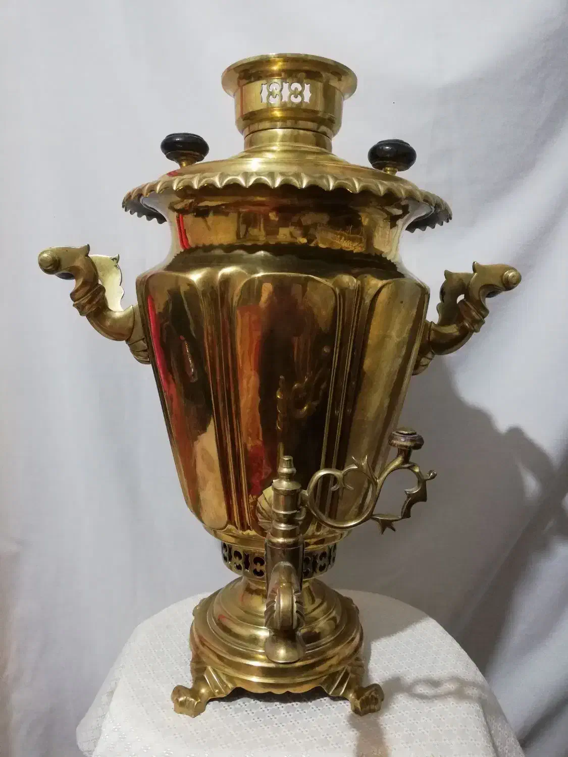 وسایل انتیک.|کلکسیون اشیاء عتیقه|سنندج, |دیوار